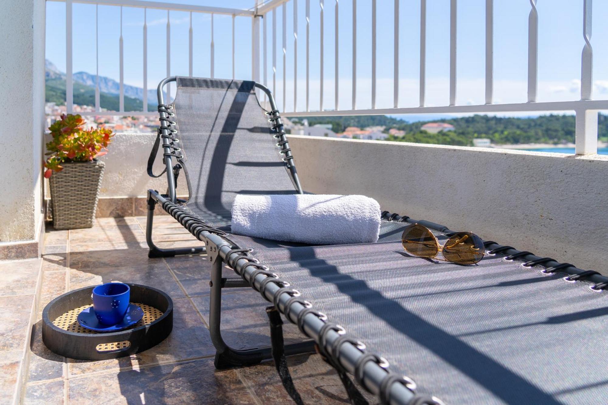 30 M From Beach,makarska,marija Makarska